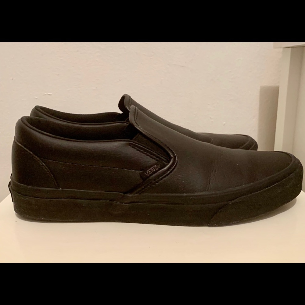 Vans classic slip-on mono black leather